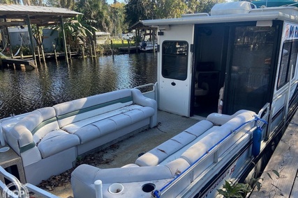 Sun Tracker 32 Party Cruiser for sale in United States of America for $27,700 (£20,121)