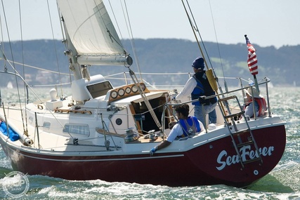 Pearson 10M for sale in United States of America for $29,500 (£21,139)
