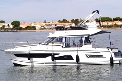 Jeanneau Merry Fisher 1095 for sale in France for €220,000 (£189,397)