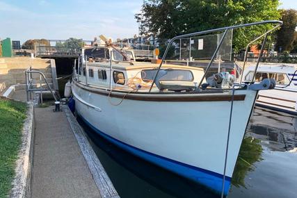 32ft. RAMPART MOTOR CRUISER for sale in United Kingdom for £25,000