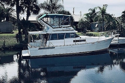 Bayliner 3870 for sale in United States of America for $33,000 (£23,695) Bayliner 3870 for sale in United States of America for $33,000 (£23,695)