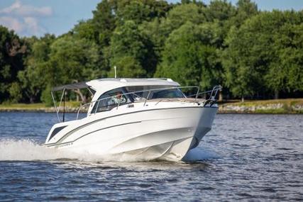 Beneteau Antares 8 OB for sale in France for €83,500 (£72,343)