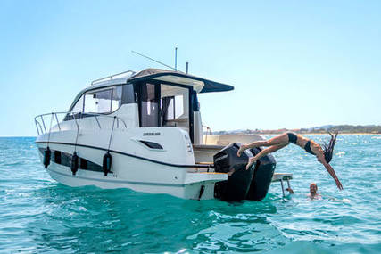 Quicksilver 905 WEEKEND for sale in United Kingdom for £125,230