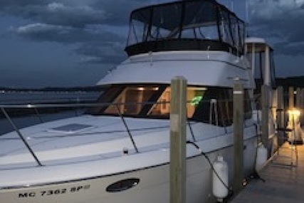 Carver Yachts 356 Aft Cabin for sale in United States of America for $129,900 (£93,271)