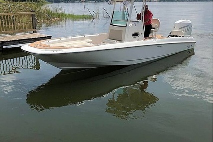 Boston Whaler Dauntless Pro 240 for sale in United States of America for $146,000 (£104,556)