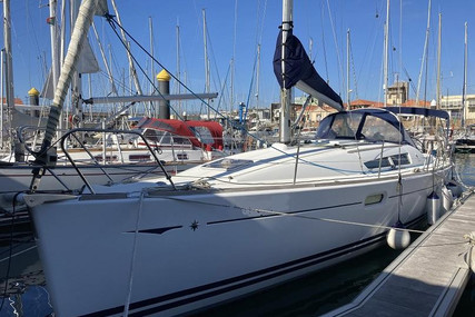 Jeanneau Sun Odyssey 39i for sale in Portugal for €91,000 (£79,004)