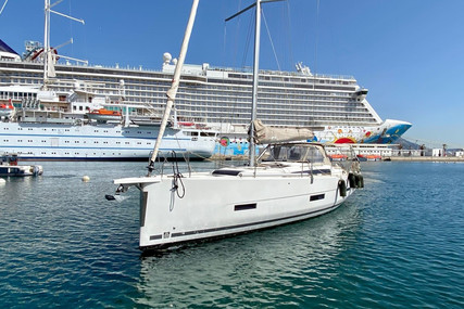 Dufour Yachts 430 Grand Large for sale in France for €285,000 (£244,627)