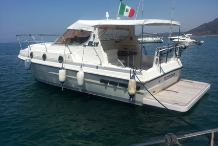 Azimut Yachts 28 for sale in Italy for €25,000 (£21,555)