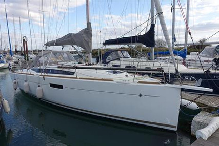 Jeanneau Sun Odyssey 349 Lifting Keel for sale in United Kingdom for £145,000