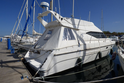 Azimut Yachts 40 FLY for sale in France for €79,900 (£68,636)