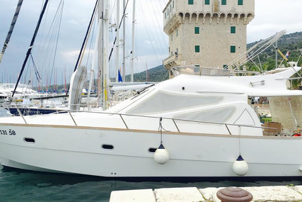 Adex 43 for sale in Croatia for €119,000 (£102,532)