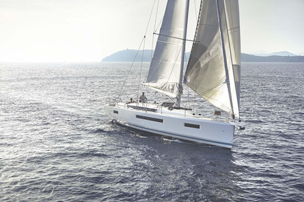 Jeanneau Sun Odyssey 440 for sale in France for €326,000 (£280,887)