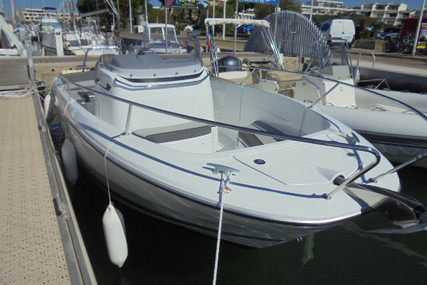 Jeanneau Cap Camarat 7.5 Cc for sale in France for €52,900 (£45,889)