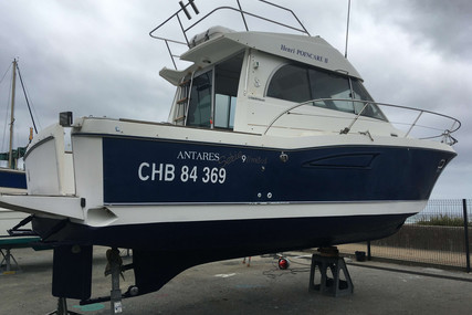 Beneteau Antares 9 for sale in France for €38,000 (£32,964)