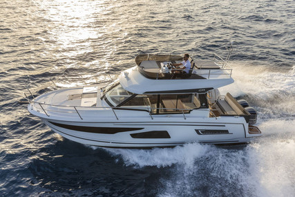 Jeanneau MERRY FISHER 1095 FLY for sale in France for €238,000 (£204,893)