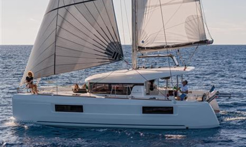Lagoon 40 For Sale In France For 339 000 291 475