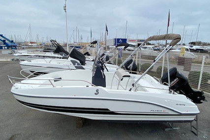 Beneteau Flyer 5.5 Spacedeck for sale in France for €31,900 (£27,630)