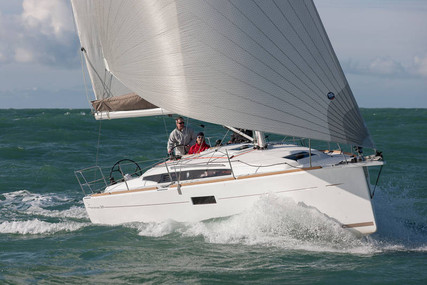 Jeanneau Sun Odyssey 349 Lifting Keel for sale in France for €157,000 (£135,368)