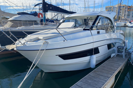 Beneteau Antares 9 for sale in France for €129,500 (£112,338)