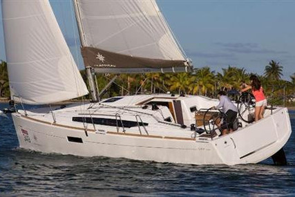 Jeanneau Sun Odyssey 349 for sale in Ireland for €164,685 (£141,994)