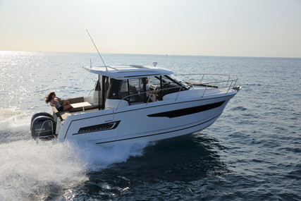 Jeanneau Merry Fisher 895 for sale in France for €149,000 (£129,358)