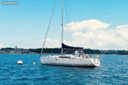 Beneteau Oceanis 37 for sale in France for €74,500 (£64,795)