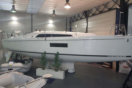 Beneteau Oceanis 30.1 for sale in France for €129,000 (£110,298)