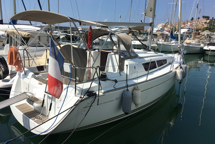 Jeanneau Sun Odyssey 30 I for sale in France for €54,000 (£46,844)