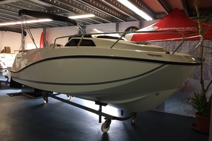 Quicksilver Activ 555 Cabin for sale in France for €34,900 (£30,237)