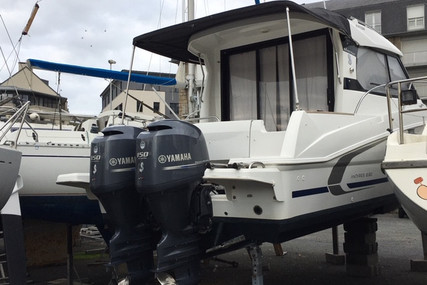 Beneteau Antares 880 HB for sale in France for €69,900 (£60,560)