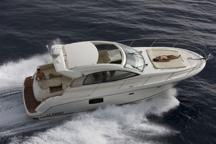 Prestige 38 S for sale in Italy for €159,000 (£138,040)