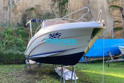 Quicksilver 635 Commander for sale in Italy for €24,700 (£21,265)