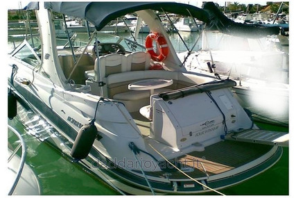 Four Winns Vista 278 for sale in Italy for €55,000 (£47,835)