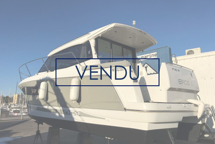 Jeanneau NC 9 for sale in France for €112,900 (£97,344)