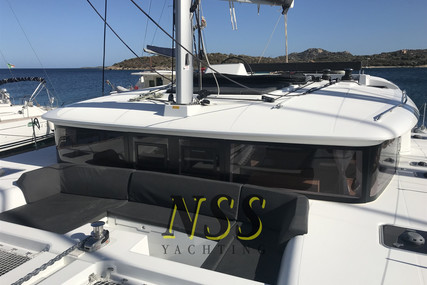 Lagoon 450 for sale in Italy for €420,000 (£364,340)