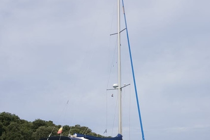 Elan 34 for sale in Italy for €35,000 (£29,926)