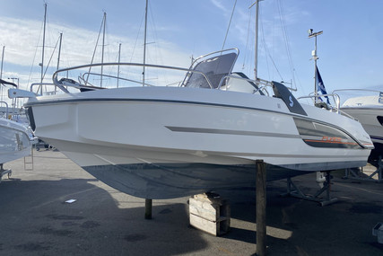 Beneteau Flyer 6.6 Spacedeck for sale in France for €29,900 (£25,780)
