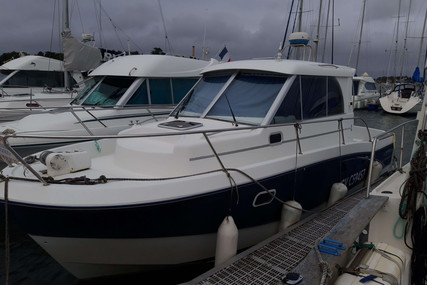 Beneteau Antares 760 for sale in France for €33,500 (£29,060)