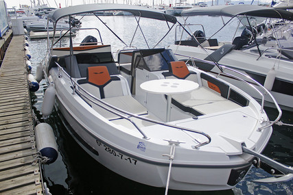 Beneteau Flyer 7.7 Sportdeck for sale in Spain for €55,800 (£48,405)
