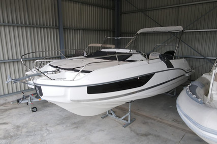 Beneteau Flyer 7.7 Sundeck for sale in France for €64,900 (£55,958)