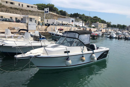 Robalo 2140 WA for sale in Italy for €16,500 (£14,217)