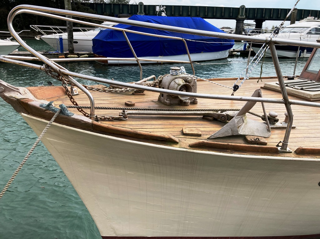 38ft MOODY TWIN SCREW MOTOR YACHT for sale in United Kingdom