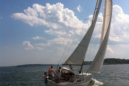 Catalina 30 MK II for sale in United States of America for $16,750 (£12,128)