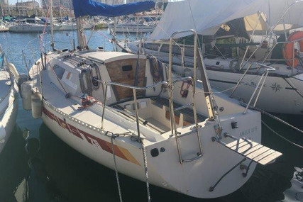 Beneteau First 28 for sale in France for €9,000 (£7,828)
