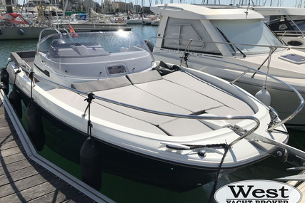 Jeanneau CAP CAMARAT 6.5 WA SERIE 3 for sale in France for €54,900 (£47,720)