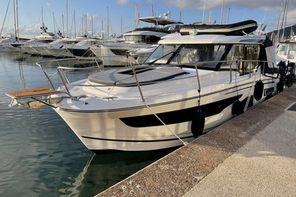 Jeanneau Merry Fisher 1095 for sale in France for €249,000 (£214,251)