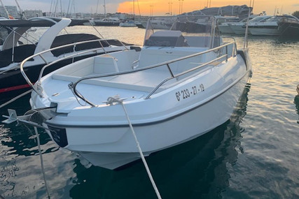 Beneteau Flyer 8.8 SpaceDeck for sale in Spain for €117,000 (£100,672)
