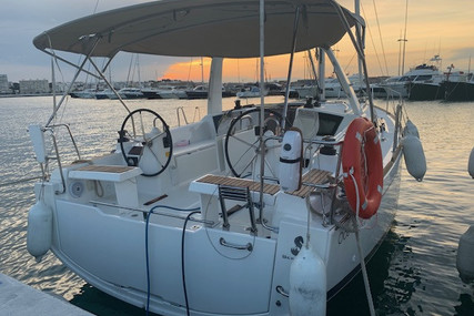 Beneteau Oceanis 35.1 for sale in Spain for €135,000 (£115,428)