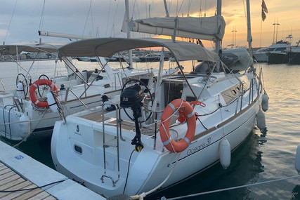 Beneteau Oceanis 31 for sale in Spain for €99,900 (£85,417)