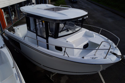 Jeanneau MERRY FISHER 695 MARLIN SERIE 2 for sale in France for €69,500 (£59,801)